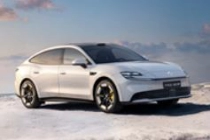 800V上车最远续航845km 上汽名爵纯电轿跑MG 07预售：12.59万