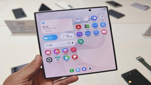 14999元！三星Galaxy Z Fold8 Ultra图赏：薄至8.9mm 仅重215g